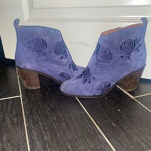 Lucky Brand Blue Floral Heeled Boots